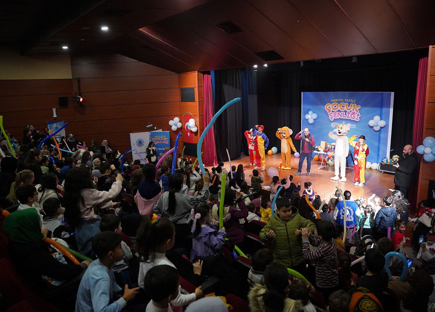 Tuzla'da ‘Yarıyıl Tatili Çocuk Şenliği’ Başladı