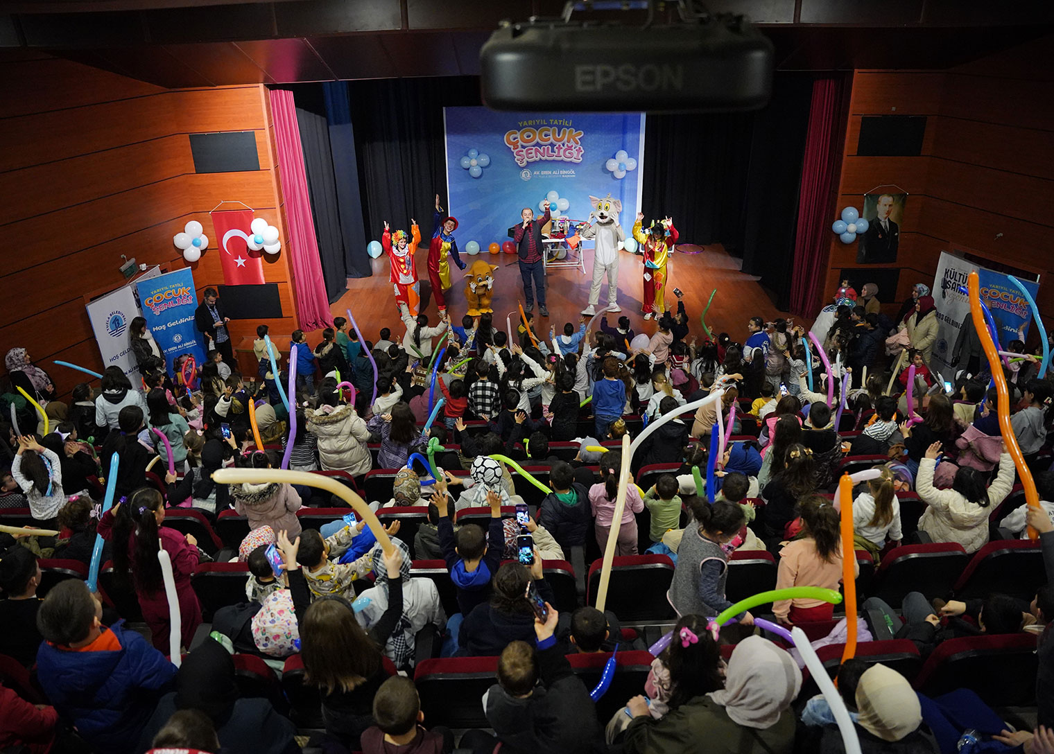 Tuzla'da ‘Yarıyıl Tatili Çocuk Şenliği’ Başladı