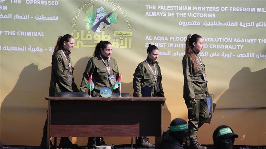 Esir takasının ikinci turu tamamlandı: Gazze’deki 4 İsrailli kadın esir asker serbest bırakıldı