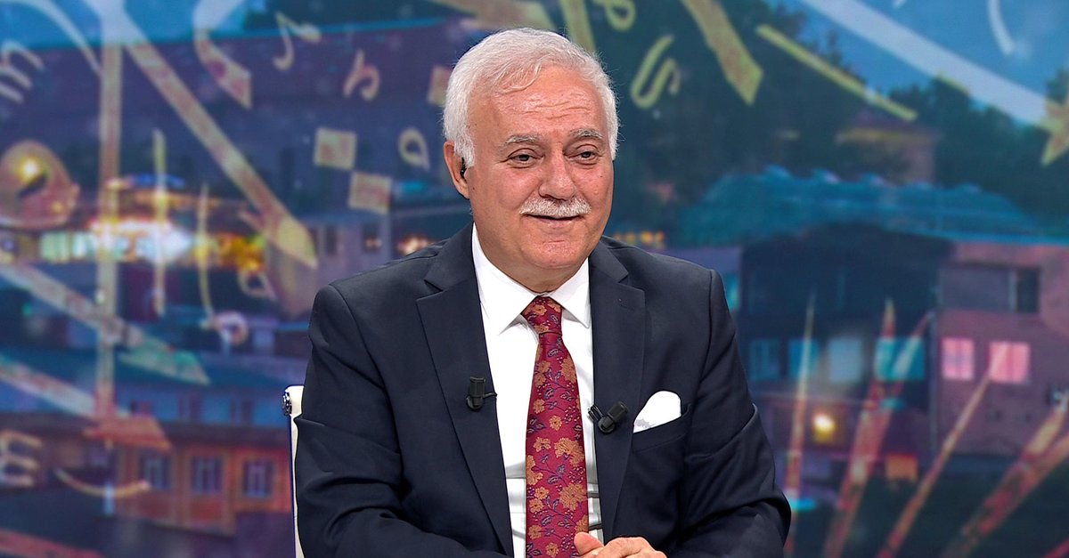 Nihat Hatipoğlu'nun iftar programında milyonların merak ettiği, o soruyu küçük çocuk sordu: Kaçak siteden maç izlemek günah mı?
