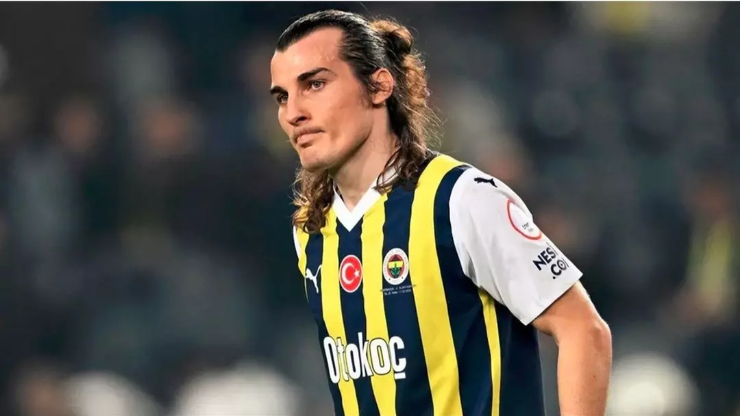 Fenerbahçe'ye kötü haber: Çağlar Söyüncü sakatlığı nedeniyle sahalardan uzak kalacak!