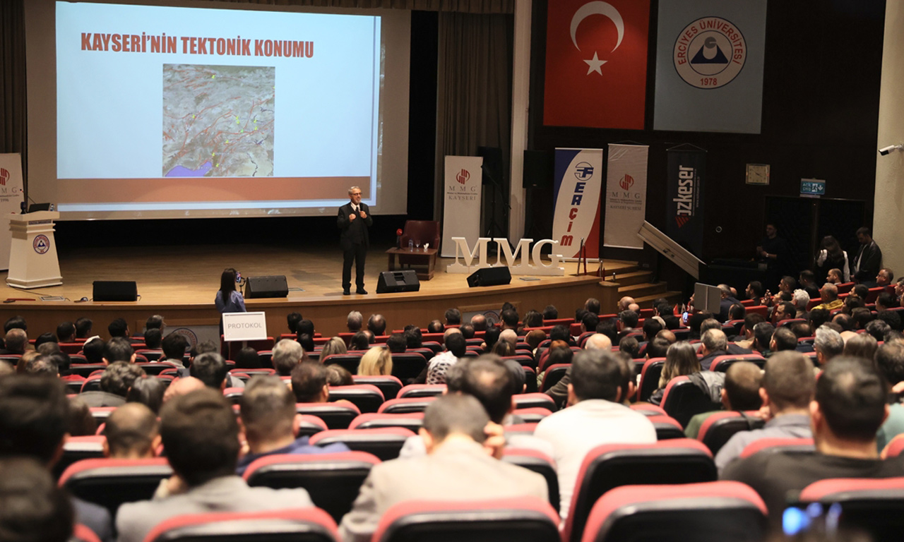Naci Görür'den o ilimiz için kritik uyardı: Fayın kucağında oturuyor en çürük zemin!
