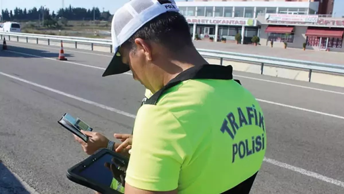 Bakan Yerlikaya açıkladı! Trafikte yeni dönem: 7. kez de af yok, ehliyet iptal olacak!