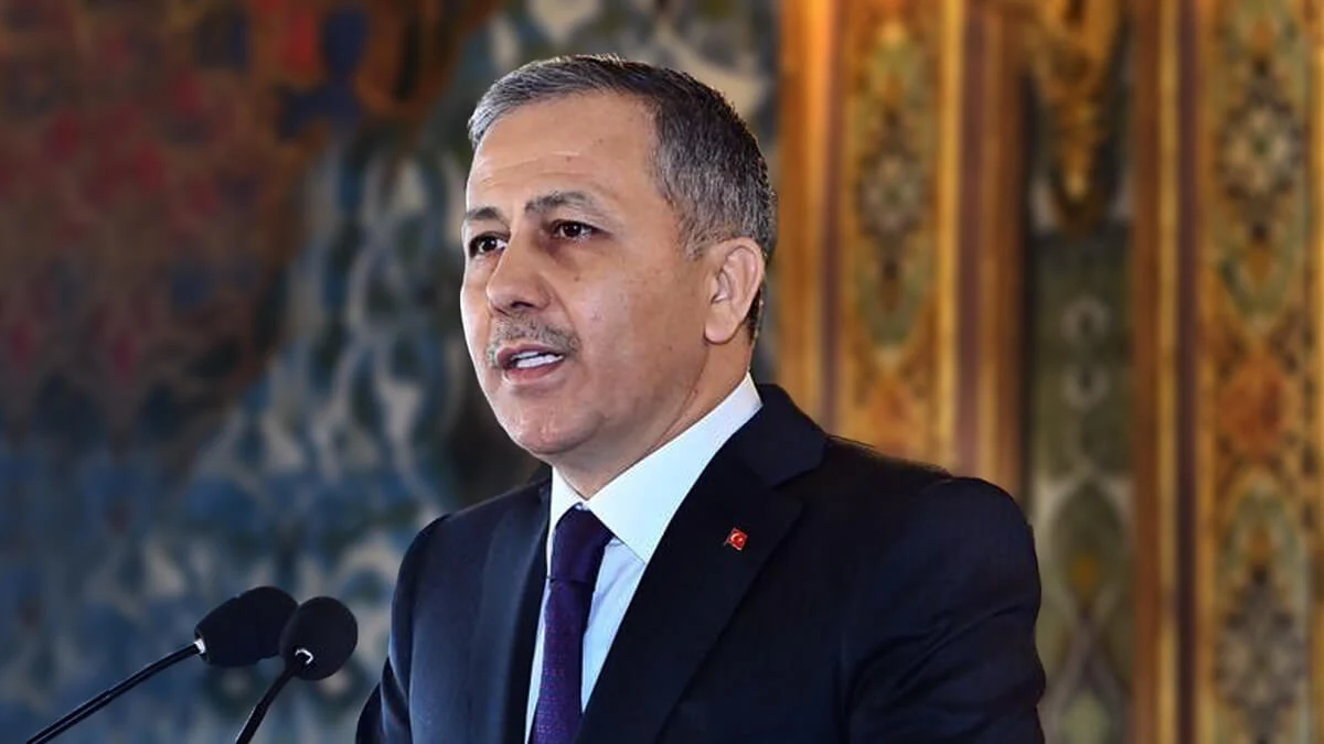 Bakan Yerlikaya açıkladı! Trafikte yeni dönem: 7. kez de af yok, ehliyet iptal olacak!