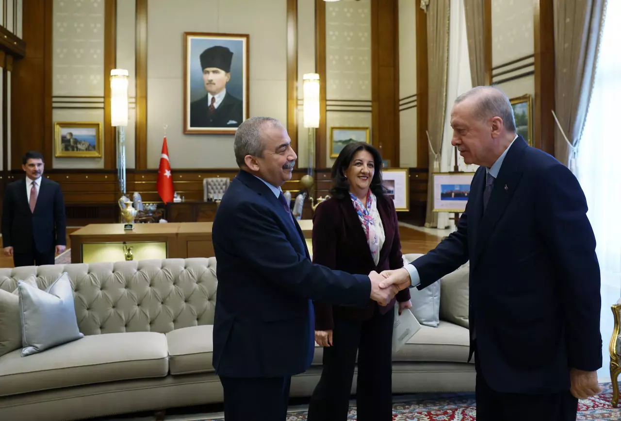 Son dakika! Erdoğan ile DEM Parti heyetinin ilk görüşmesi gerçekleşti: İşte o önemli açıklamalar!