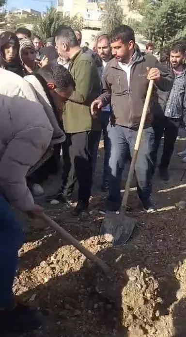 Siirt'te akıl almaz olay! Ses geldi dediler gömdükleri adamın mezarını açtılar: Bakın ne çıktı!