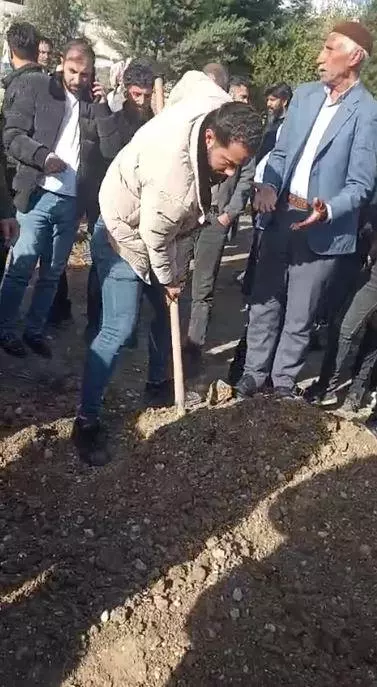Siirt'te akıl almaz olay! Ses geldi dediler gömdükleri adamın mezarını açtılar: Bakın ne çıktı!