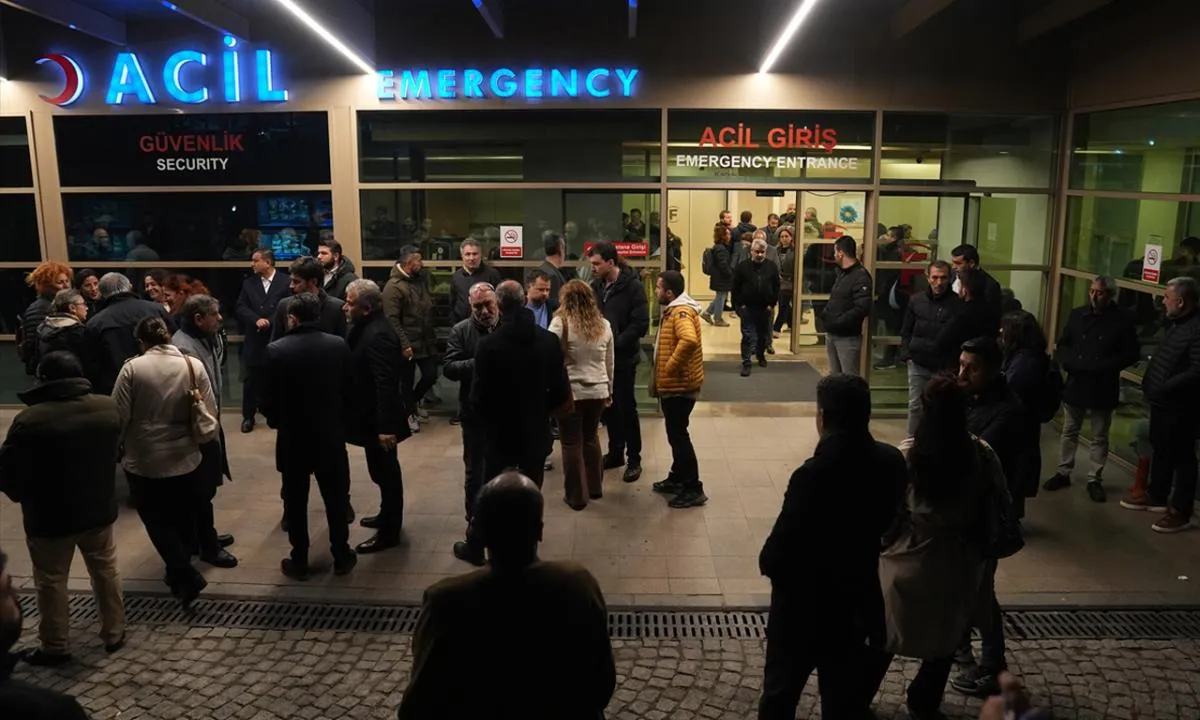 Son dakika! Sırrı Süreyya Önder'in doktorundan açıklama: 12 saat kritik!