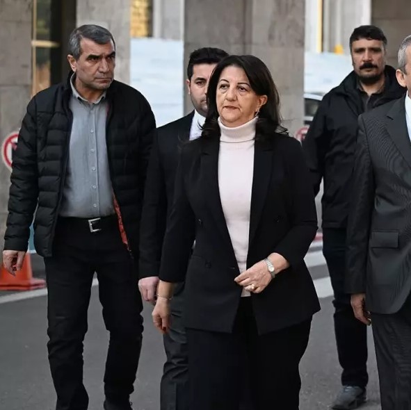 Son dakika: DEM Parti heyeti İmralı yolunda!