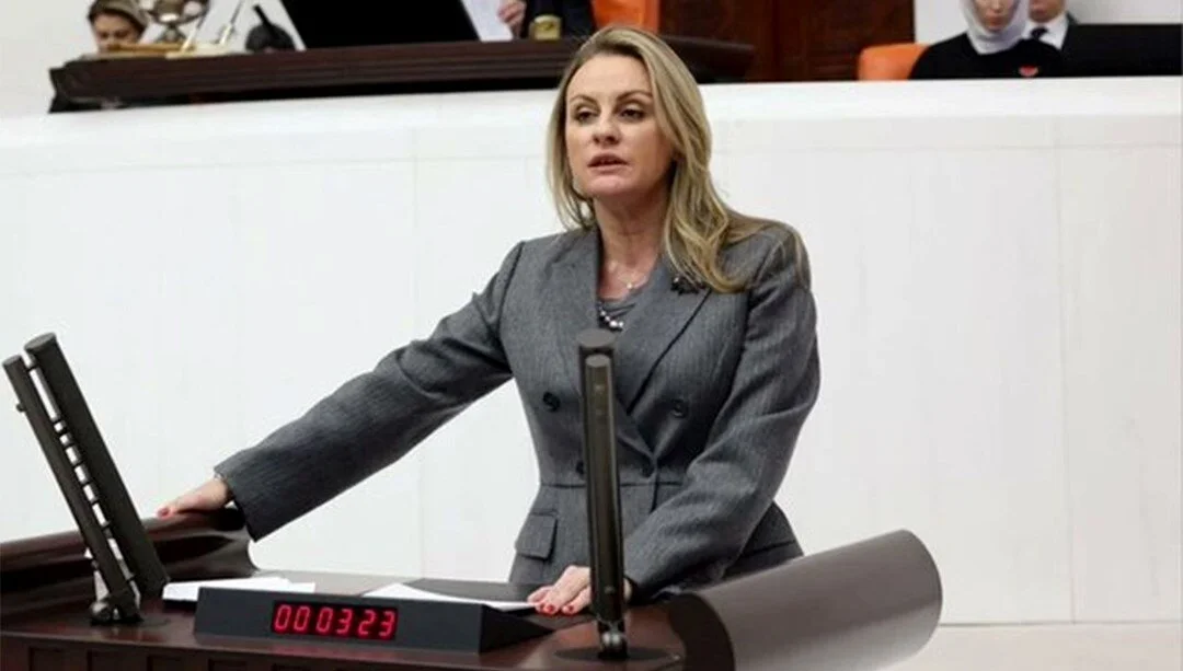 Son dakika: DEVA Partili vekilden istifa haberi!