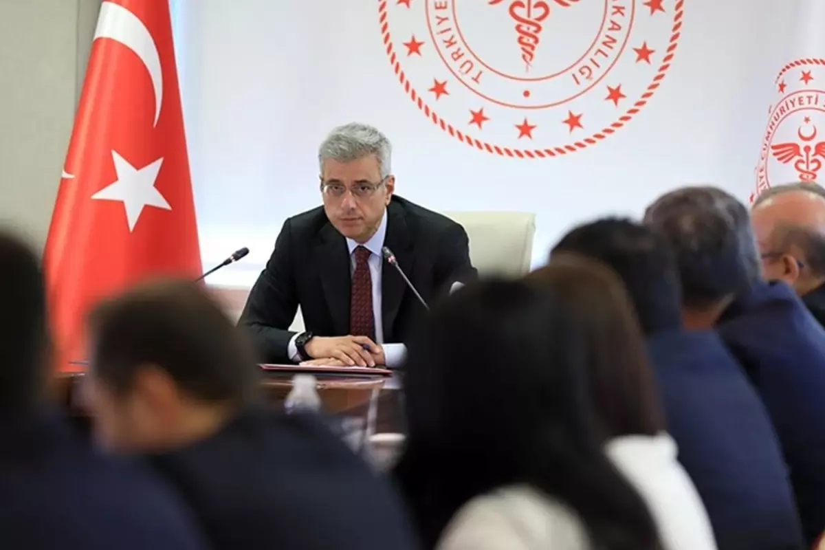 Sağlık Bakanı Memişoğlu'nun o sözleri dikkat çekti: Çocuğunuz yoksa ortada aile yok!