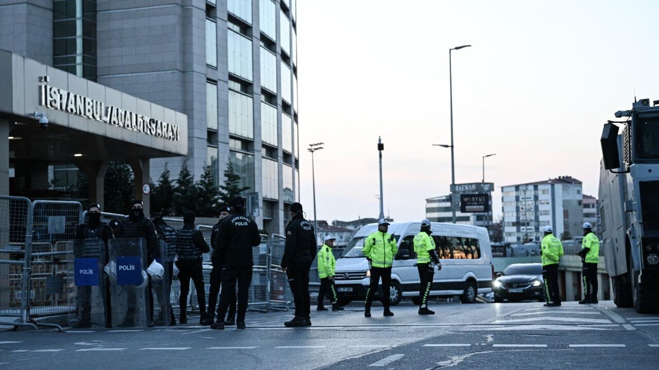 Son dakika: İBB'nin yolsuzluk soruşturmasında yeni gelişme!