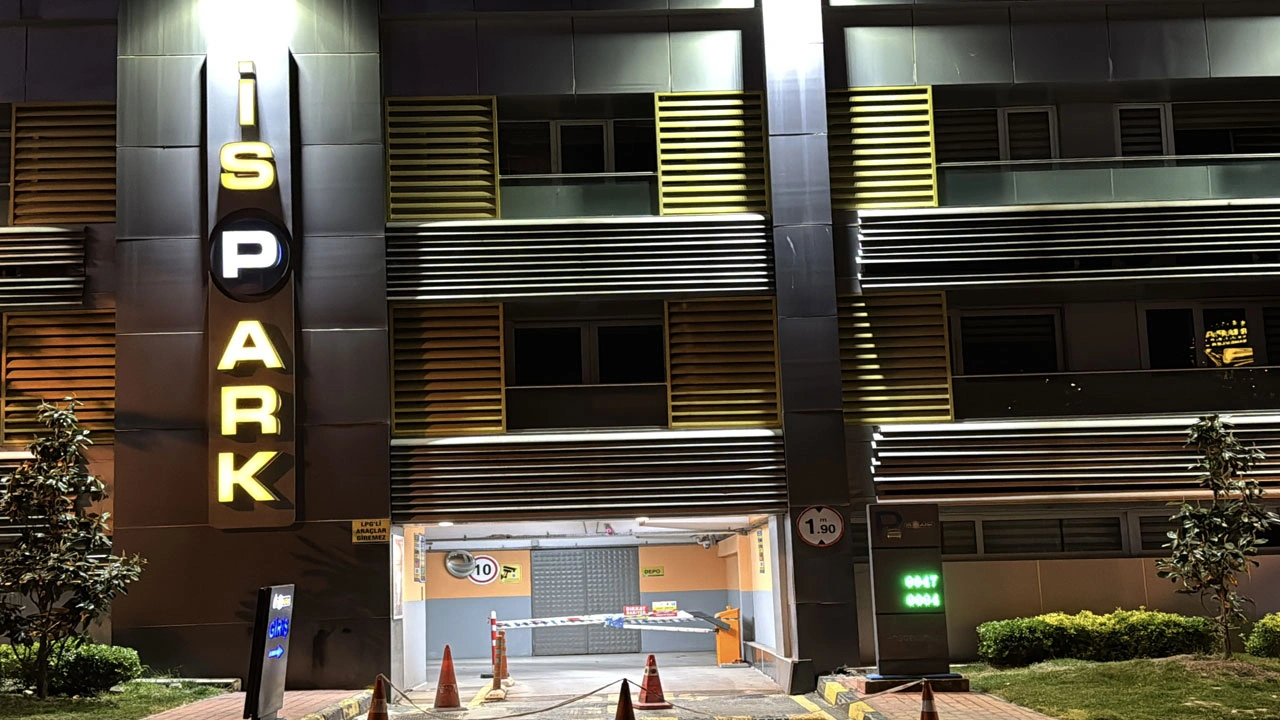 Ruhsatı yok çıktı: İSPARK tarafından işletilen 36 otopark kapatıldı!