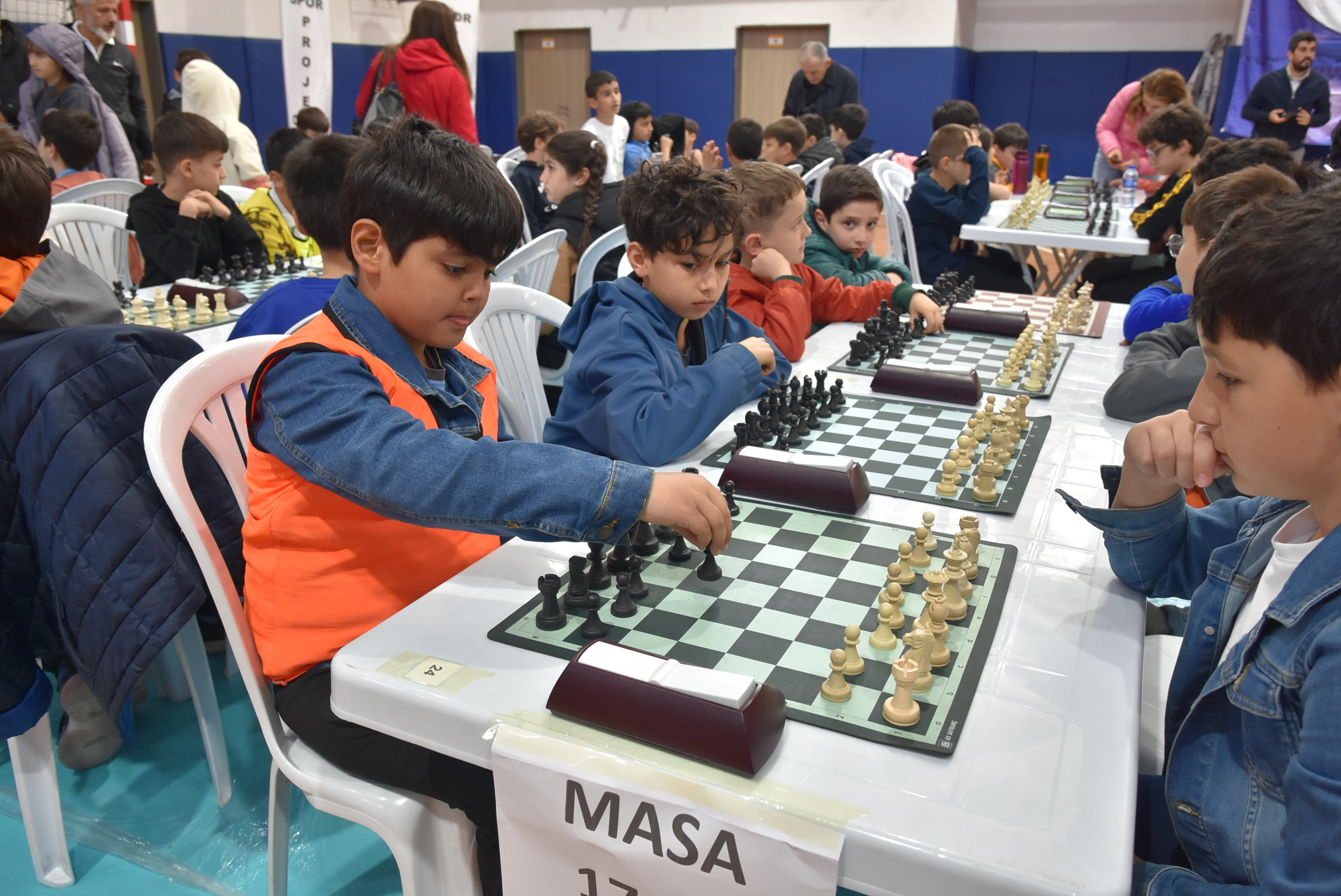 205242-680f84bbb7091-oyb-5879.jpg