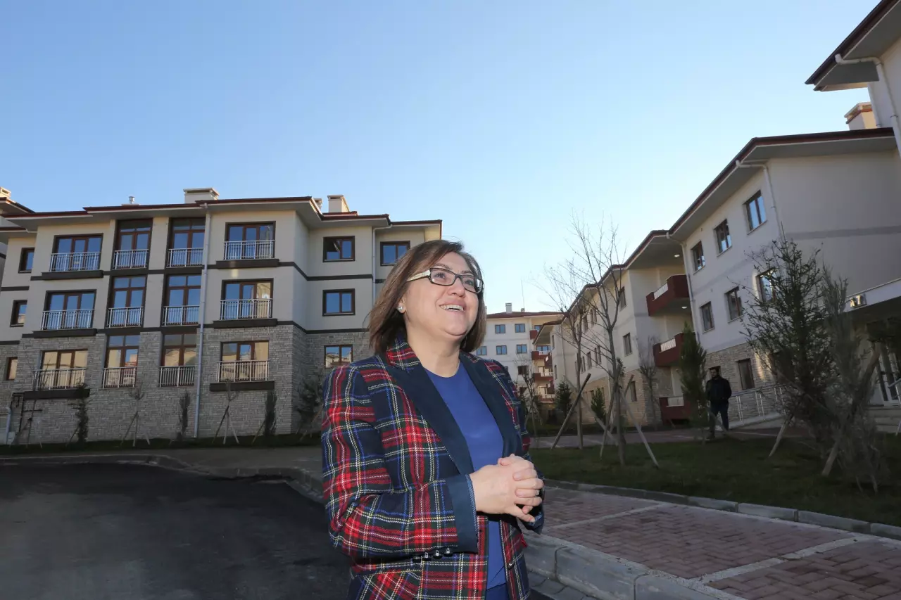 Gaziantep Büyükşehir'den büyük yatırım: Evsiz vatandaşlara 3 bin konut müjdesi! Başvurular başladı