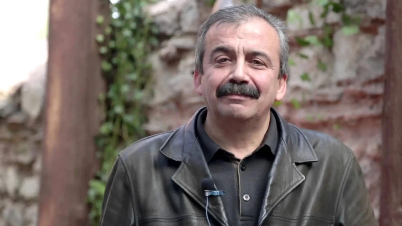 DEM Parti'den dikkat çeken açıklama: Sırrı Süreyya Önder'in aracında düzenek bulundu!