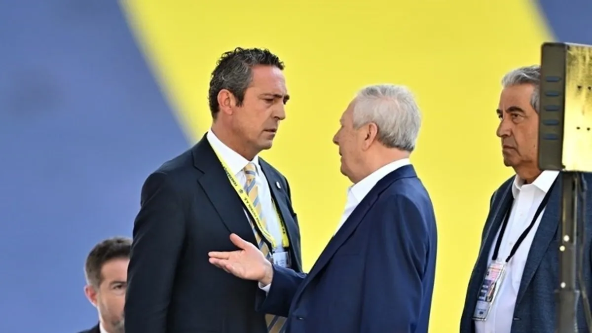  Taraftardan sesini iyice yükseltti, Ali Koç Aziz Yıldırım'dan medet umdu!