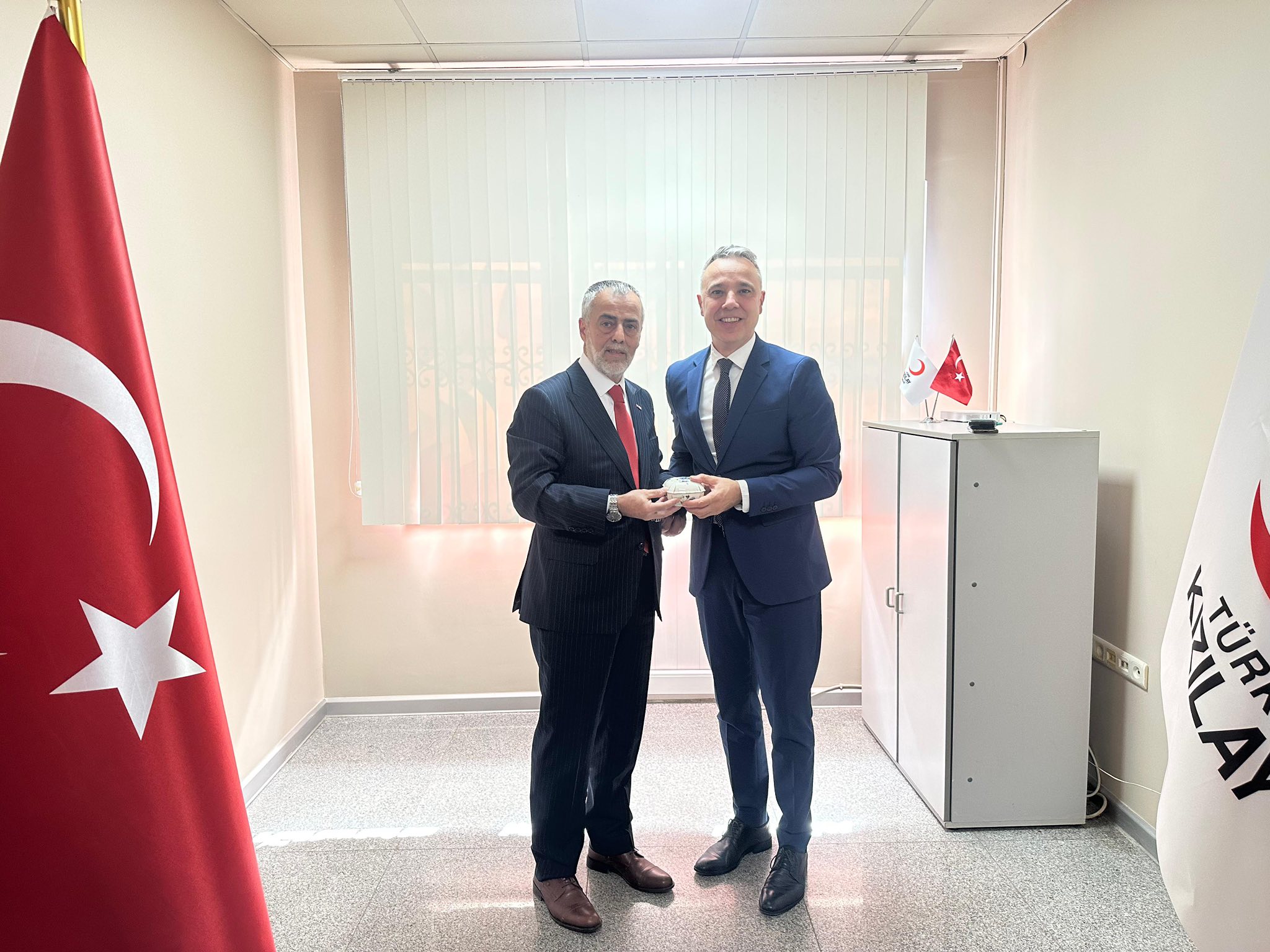 Pendik Kızılay Şubesi Macaristan Kispest Heyetini Ağırladı