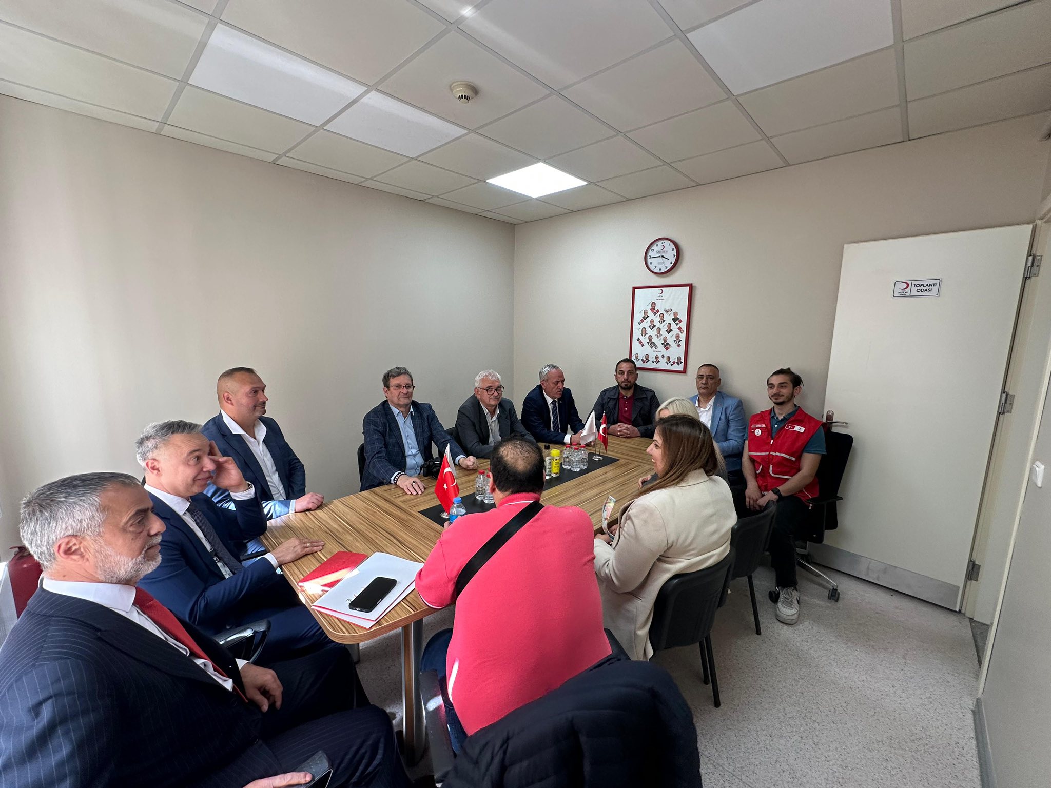 Pendik Kızılay Şubesi Macaristan Kispest Heyetini Ağırladı