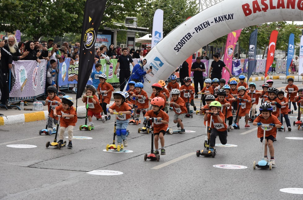 Mattıa Ahmet Mınguzzi 6. Geleneksel Pendik Kaykay & Paten & Scooter Yarışları Tamamlandı