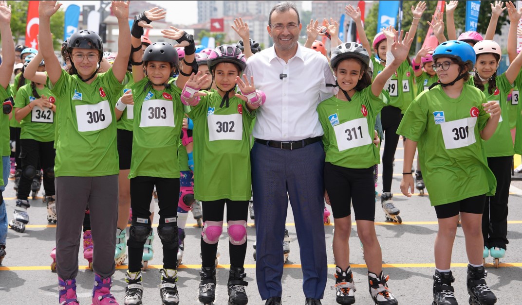 Mattıa Ahmet Mınguzzi 6. Geleneksel Pendik Kaykay & Paten & Scooter Yarışları Tamamlandı