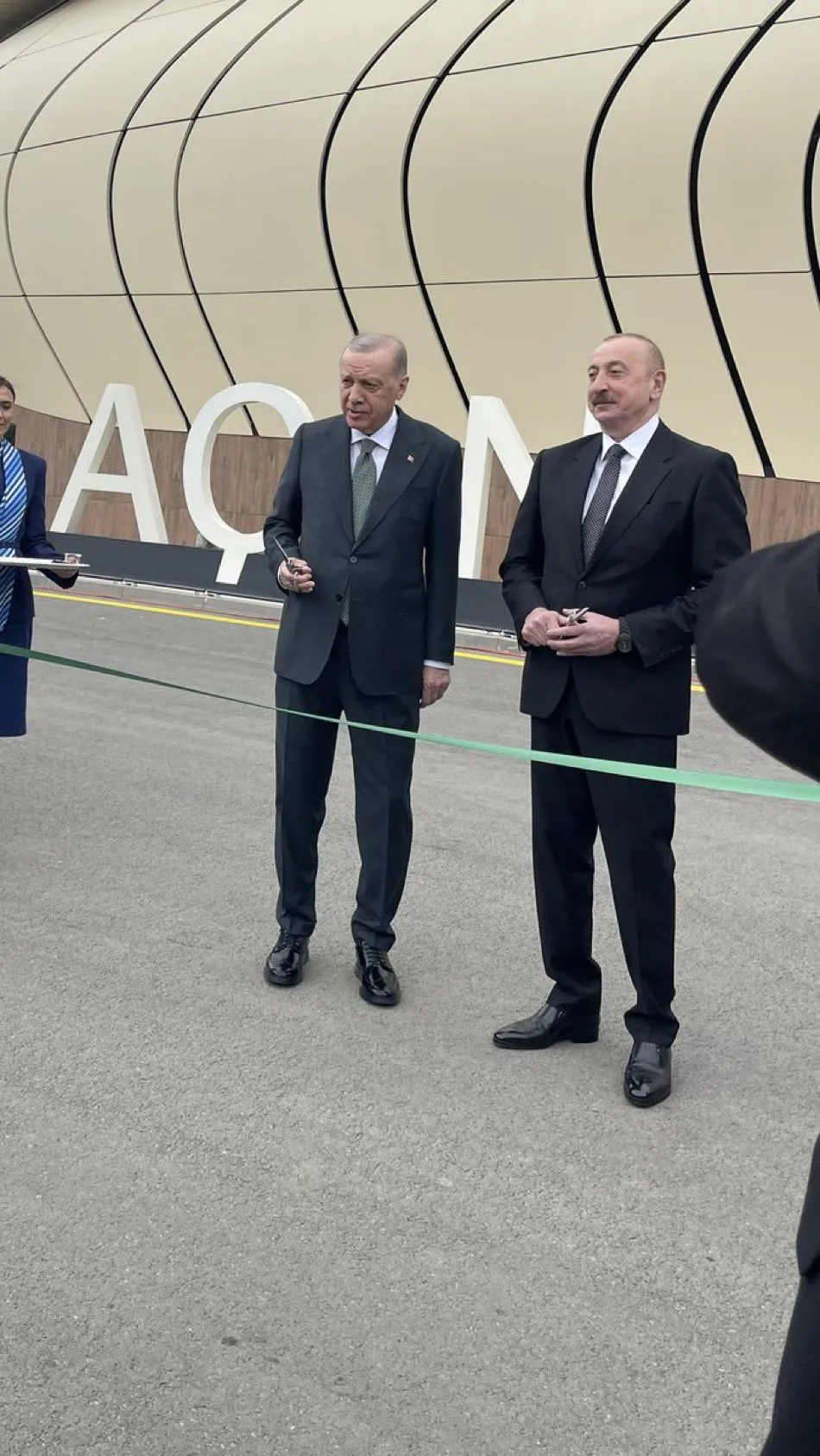 Cumhurbaşkanı Erdoğan'dan tarihi adım: Laçın Havalimanı'nın açılışını yaptı!