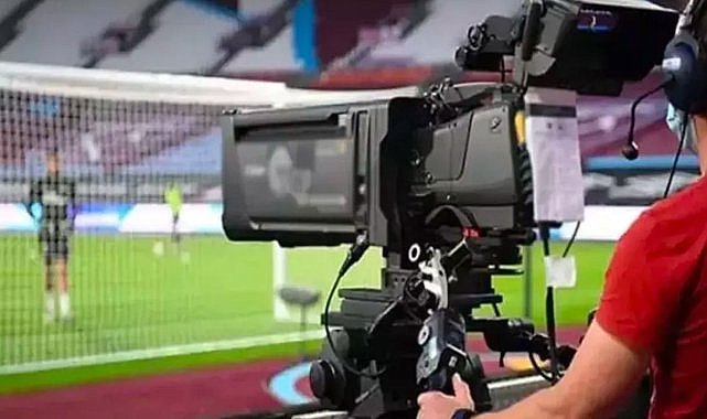 Futbolseverler ekran başına: Dev karşılaşma o kanalda şifresiz verilecek!