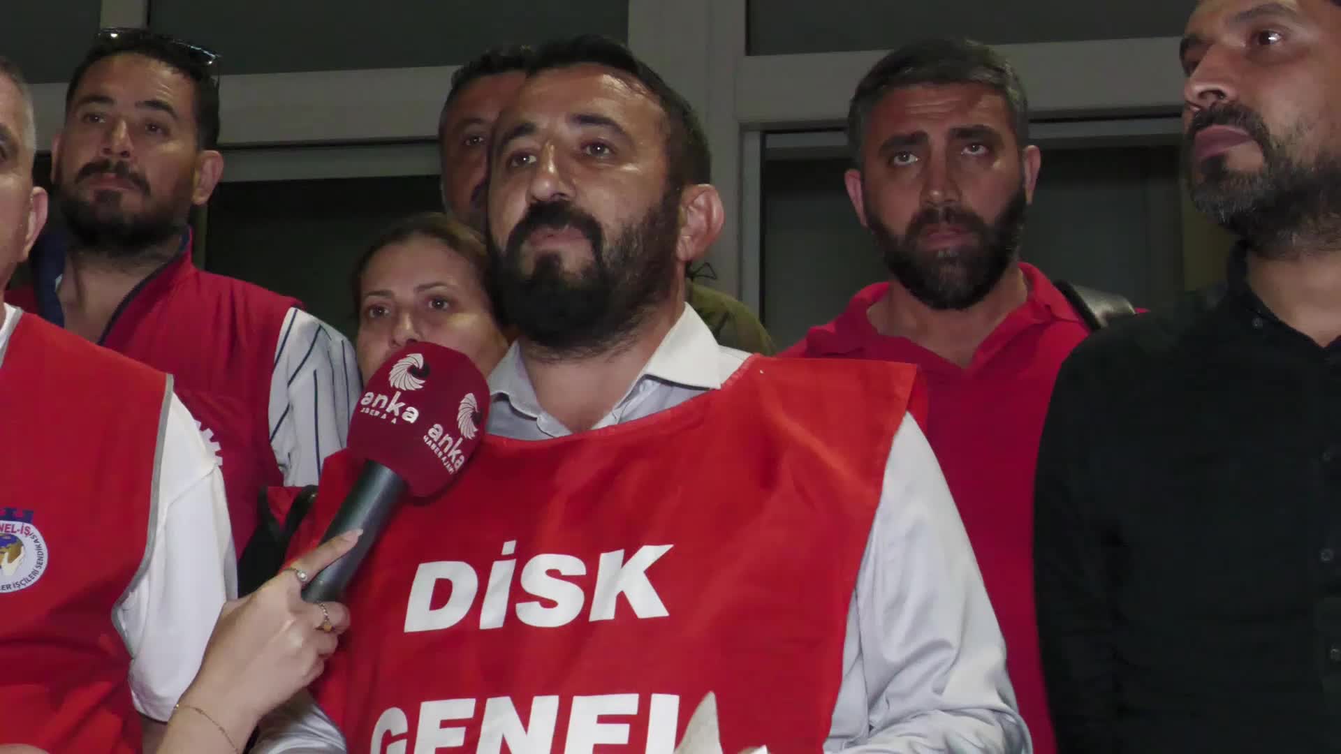 7 gün sonra anlaşmaya varıldı: İzmir Büyükşehir Belediyesi ile DİSK arasında imzalar atıldı