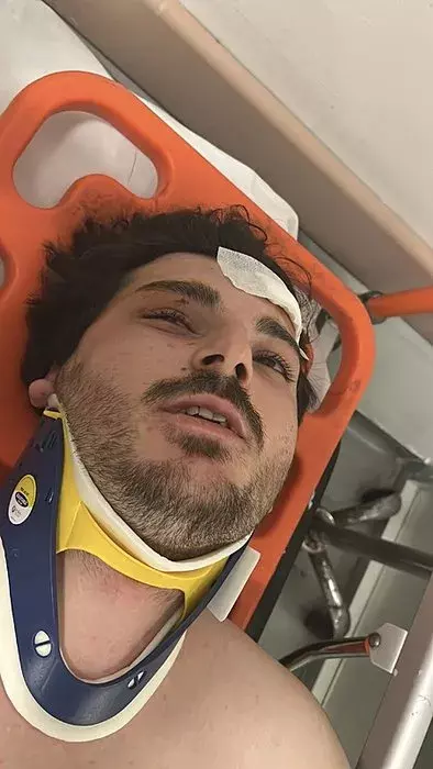 Ünlü oyuncu trafikte 4 kişi tarafından ölesiye dayak yedi: Kamyoncu araya girmeseydi ölecektim!