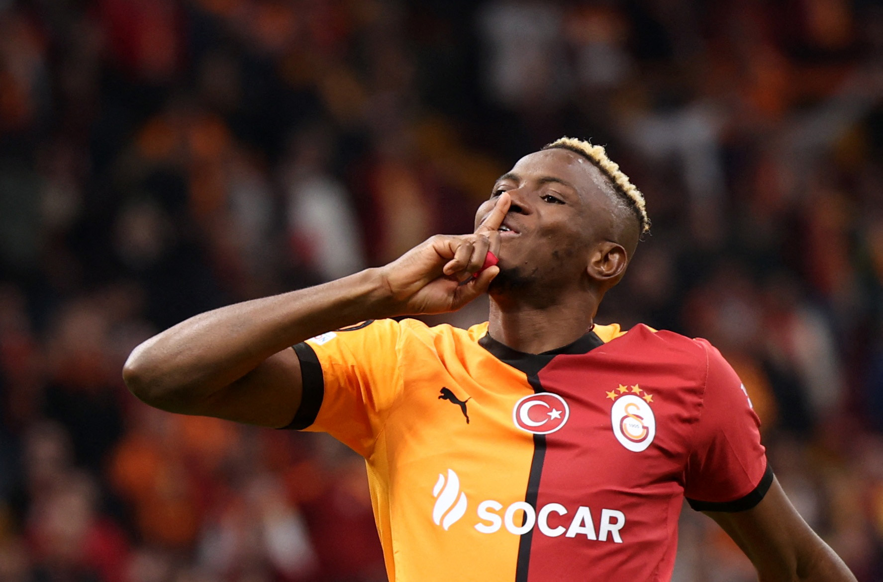Galatasaray'ın bomba transferi forma tanıtımında ortaya çıktı!