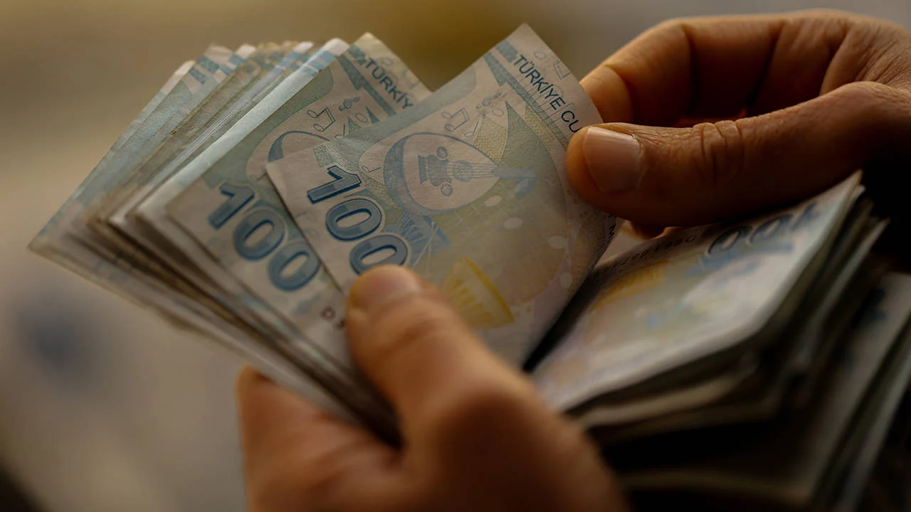 Son Dakika Hükümet açıkladı: Kamu işçilerinin ikinci zam teklifi belli oldu!