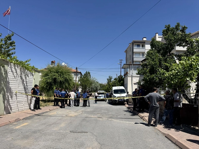 Üvey baba dehşet saçtı! Önce üvey kızını sonra kendini vurdu: Anne şokta!