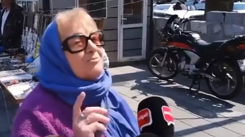 Rezilliğin reklamı olur mu? Onu da yaptılar: AK Partili kadınlara edilen küfür, o restorant bardaklarında ilham oldu!