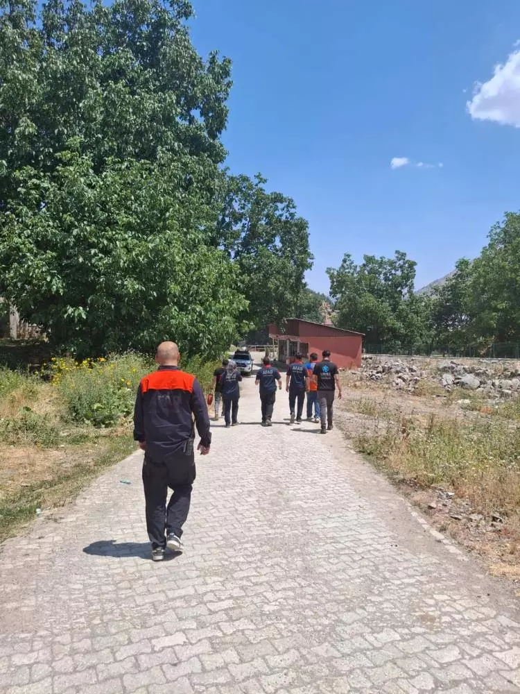 14 yaşındaki Rojda nerede? 2 gündür aranan kayıp kız sırra kadem bastı