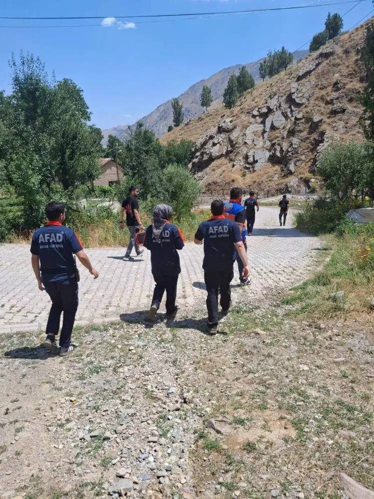 14 yaşındaki Rojda nerede? 2 gündür aranan kayıp kız sırra kadem bastı
