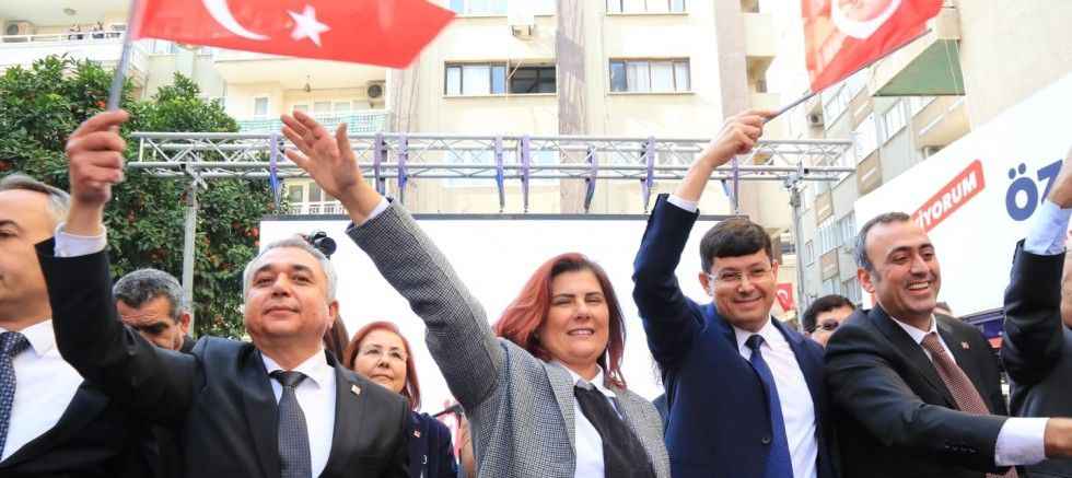 Topuklu Efe topuklamamış resmen kovulmuş: O video gündeme bomba gibi düştü!