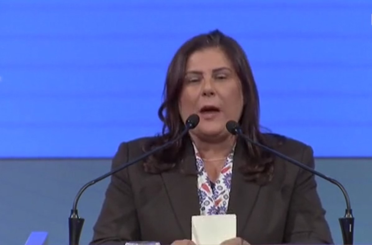 CHP'den istifa eden Özlem Çerçioğlu AK Parti'ye katıldı: Kürsüde dikkat çeken açıklama, ''Gerekirse tek tek anlatırım''