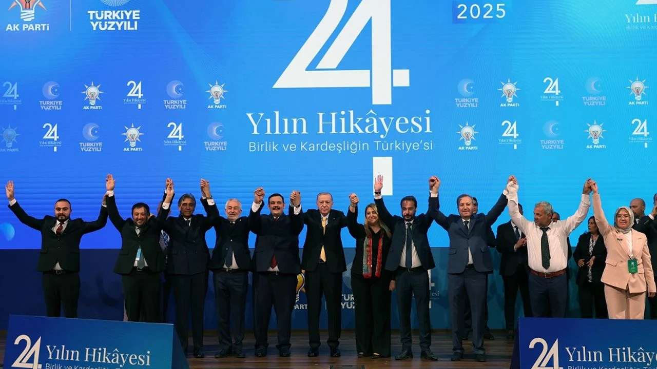 Yerel Seçim Haritası Değişti: 56 Belediye Başkanı AK Parti'ye transfer oldu!