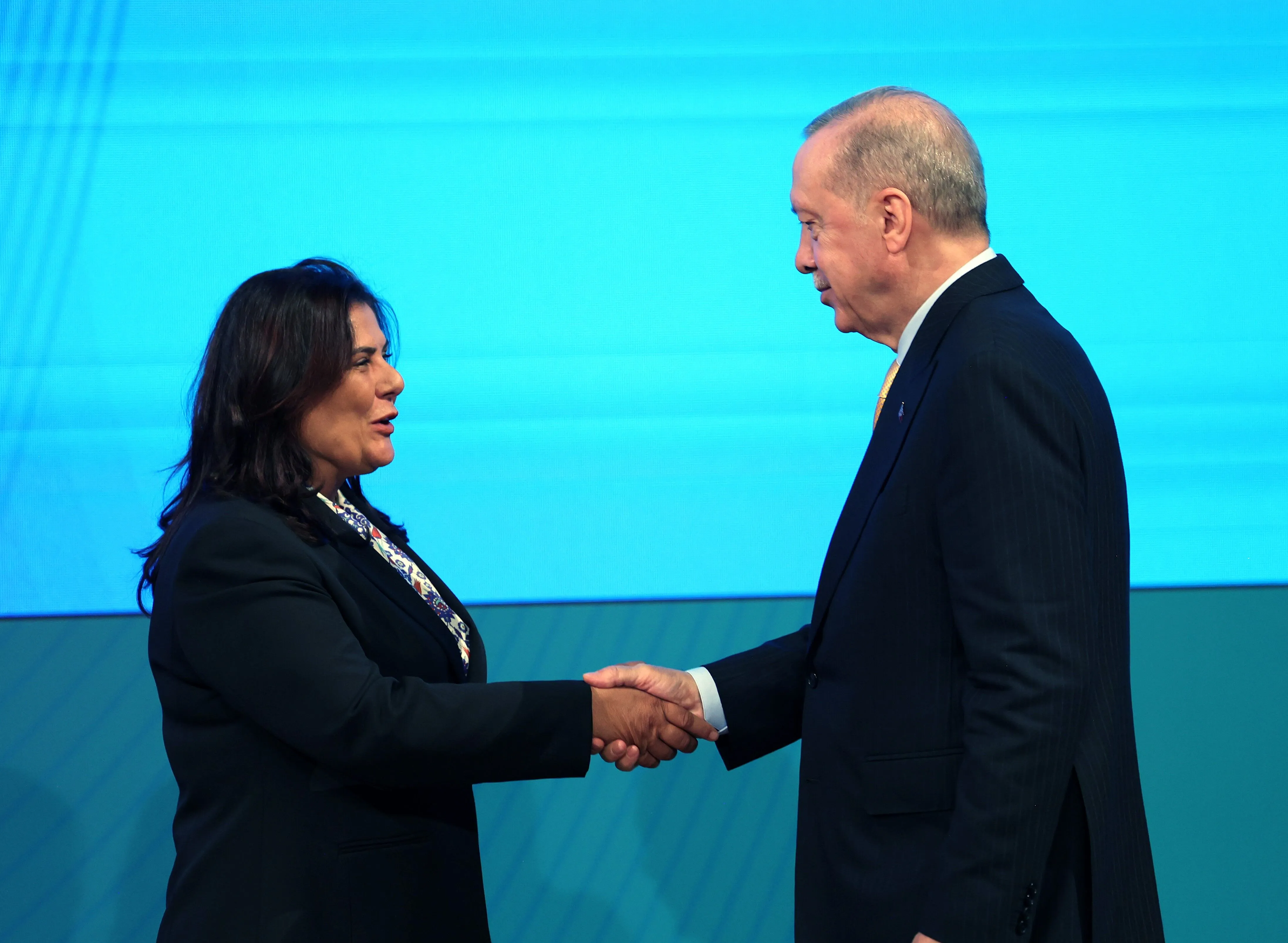 Ak Parti'ye transfer yağmuru: Biri büyükşehir 4 belediye başkanı daha AK Parti'ye geçiyor!