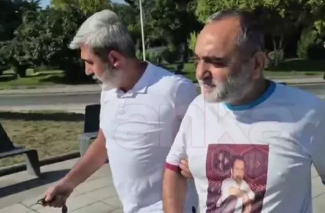 "Terörsüz Türkiye" komisyon günü dikkat çeken olay: TBMM önünde beyaz Torosu yakan şüpheli yakalandı! 