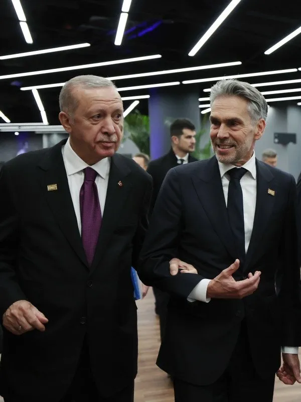Cumhurbaşkanı Erdoğan'dan yoğun mesai: Dünya liderleri ile peş peşe kritik görüşme!