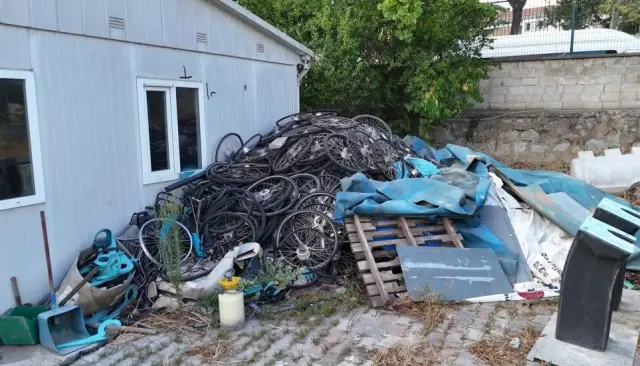 İBB'den kullanılmayan uygulamaya zam: Yüzlerce bisiklet depolarda çürümeye terk edildi!