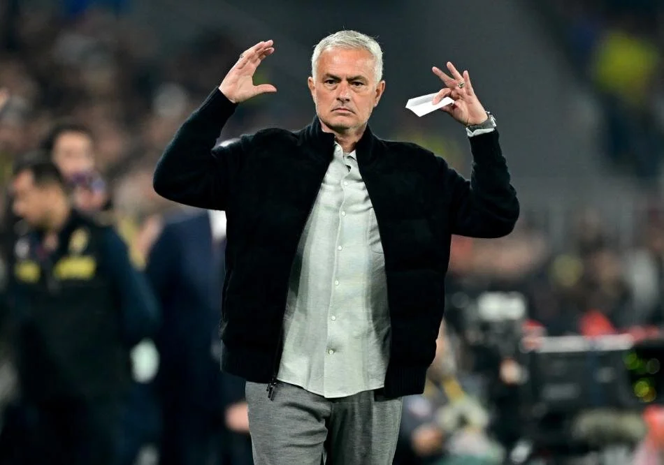 Fenerbahçe taraftarları nefesini bu akşamı bekliyor: Mourinho'nun Benfica'yı yıkacak 11'i hazır!