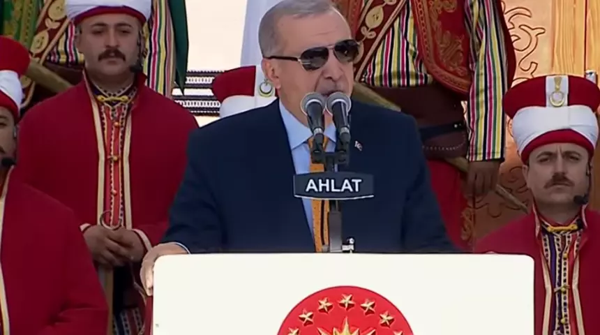 Cumhurbaşkanı Erdoğan Ahlat'tan Terörsüz Türkiye mesajı verdi: Artık son düzlükteyiz!