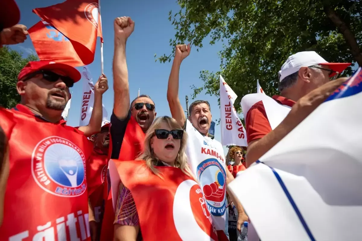 Son dakika! Memur ve emeklisinin zammı bugün belli mi oluyor: Hakem Kurulu 4. kez toplandı!