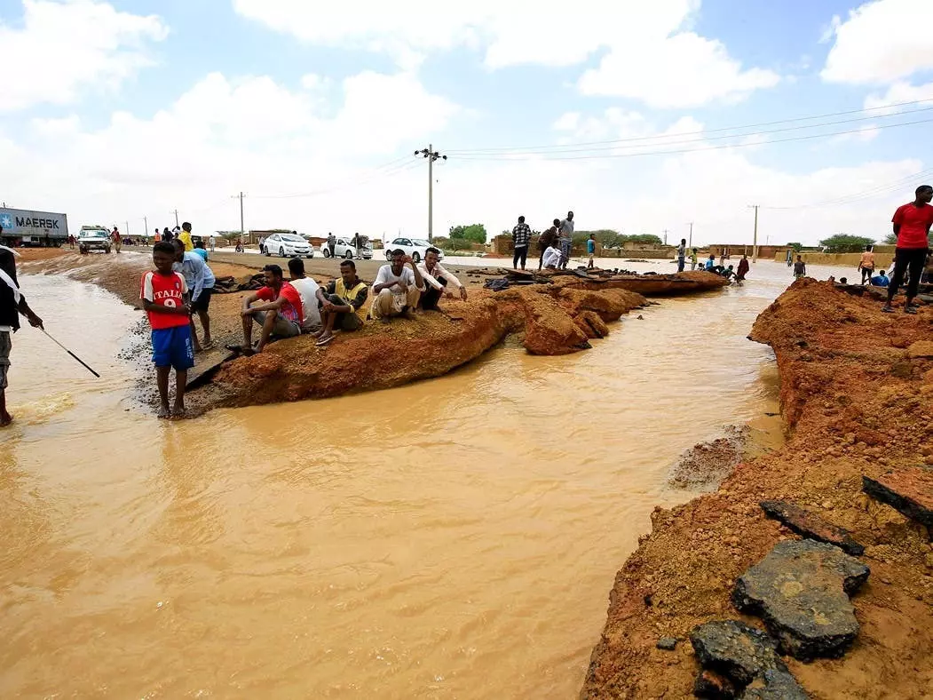 Sudan’ı heyelan vurdu! Meydana gelen toprak kayması bir köyü tamamen yuttu! En az 1000 ölü!
