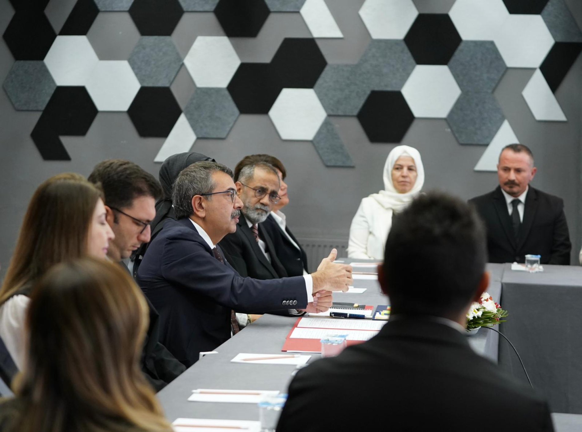 Devlet okullarında velileri ayağa kaldıran 300 bin liralık 'bağış' skandalı: MEB'den velilere uyarı geldi!