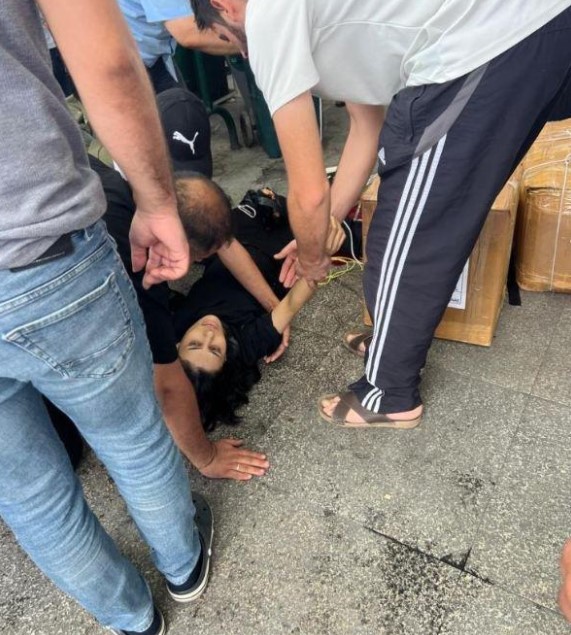 Otobüs terminalinde akıl almaz görüntüler: Kızına öfkelenen baba tüfekle ateş etti!