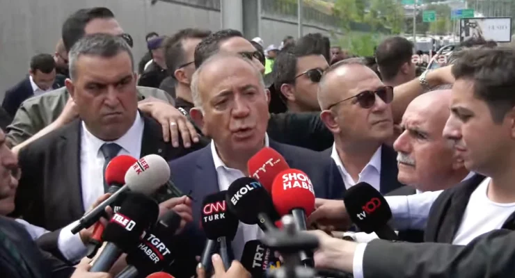 Son dakika: Gürsel Tekin, CHP İstanbul il binasına giriş yaptı!