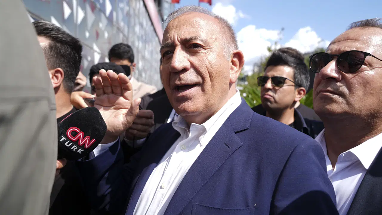 CHP İstanbul'la ilgili merak edilen soruya yanıt: CHP' son durum ne? Kayyum kararı düştü mü? 